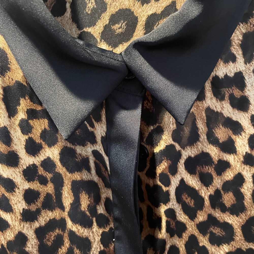 Micheal Kors leopard blouse - Picture 4 of 5